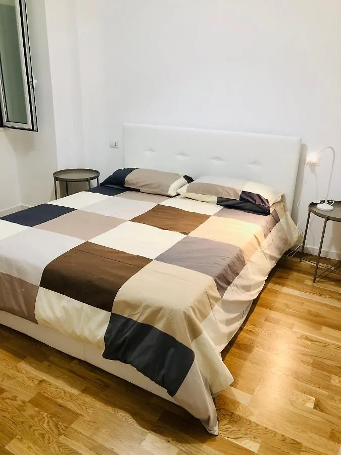 VT HOME - Appartamento Milano Zona Navigli