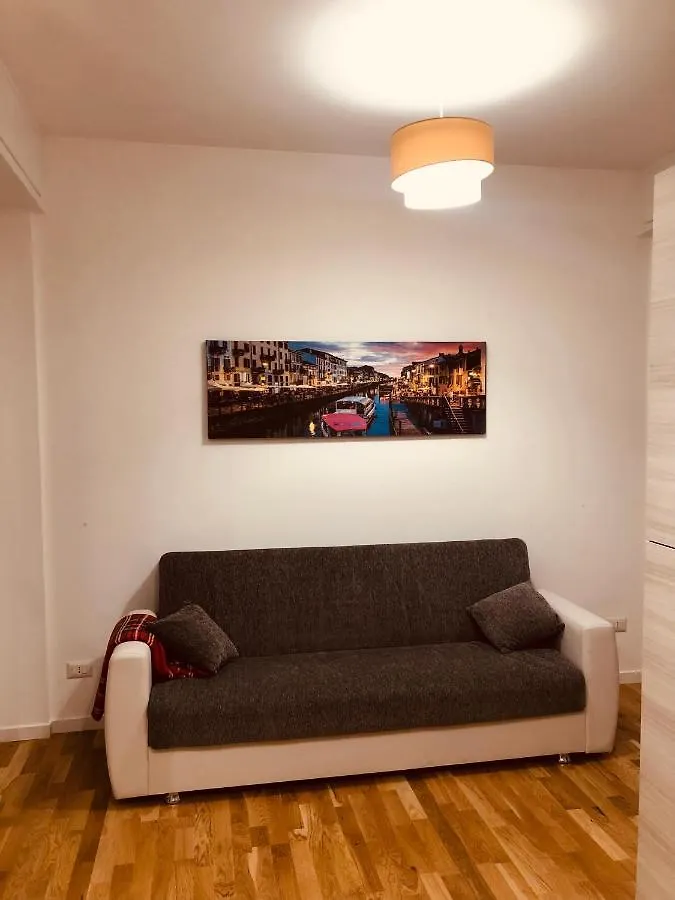 VT HOME - Appartamento Milano Zona Navigli